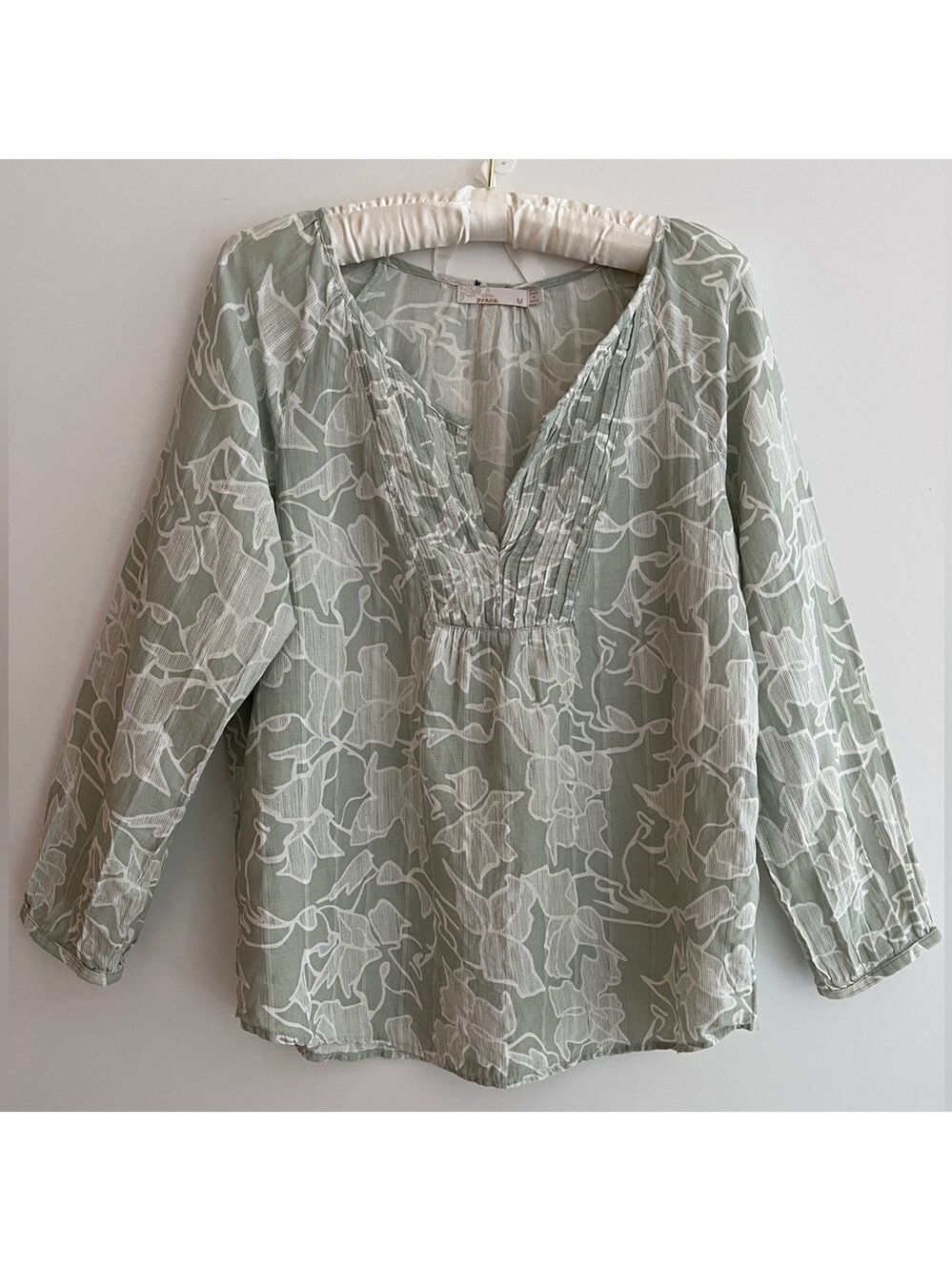 PRANA Peasant Blouse Long Sleeve Split Neck Pintuck Pleat Botanical Pattern Boho